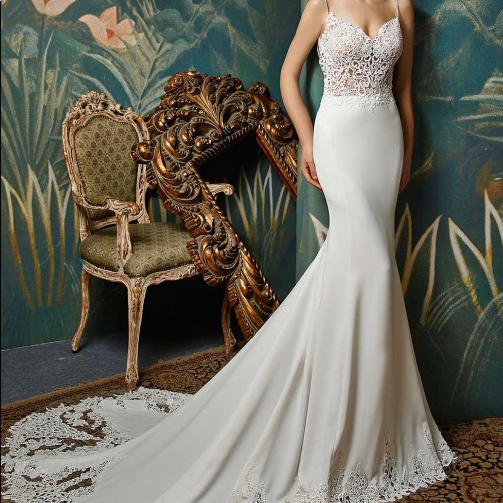 enzoani blue juri wedding dress